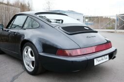 
										1991 Porsche 911 Carrera 4 Coupé (964) full									