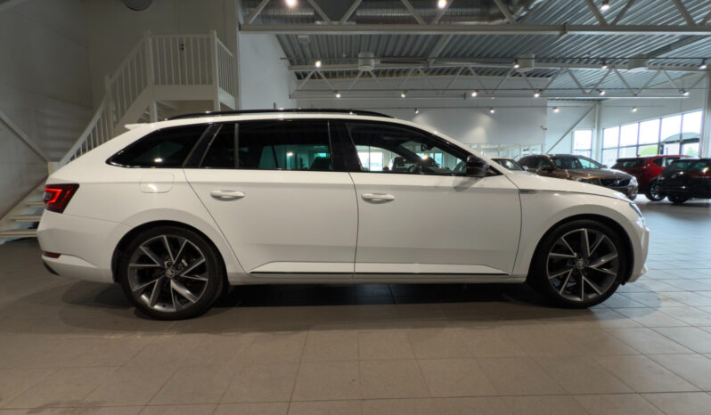 
								Skoda Superb Combi 2.0 TDI SCR DSG full									