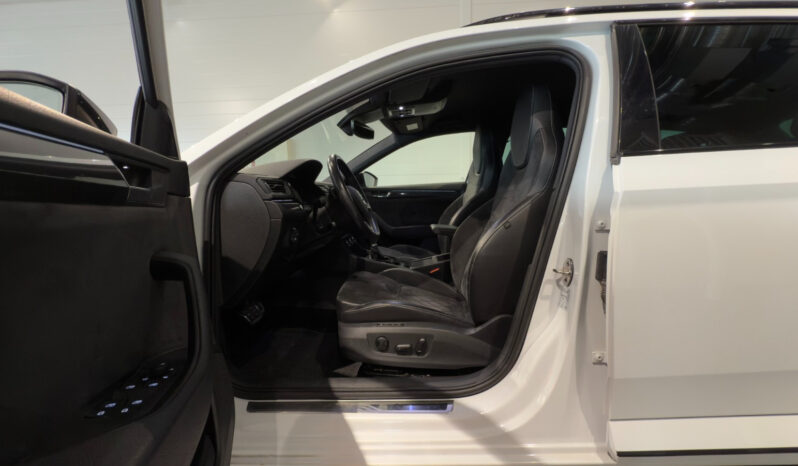 
								Skoda Superb Combi 2.0 TDI SCR DSG full									