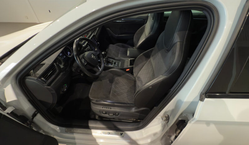 
								Skoda Superb Combi 2.0 TDI SCR DSG full									