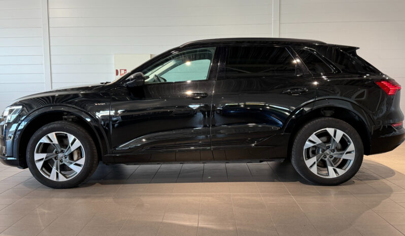 
								Audi E-Tron 50 Quattro full									