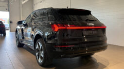 
										Audi E-Tron 50 Quattro full									