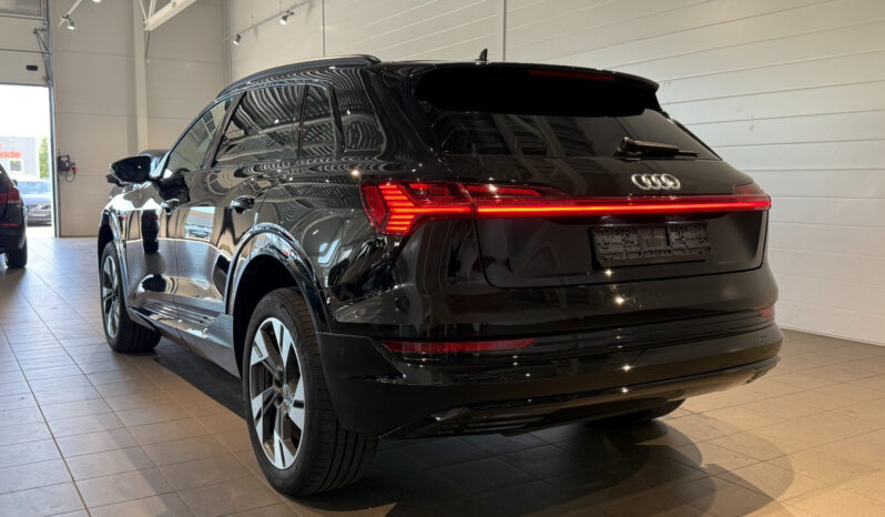 
								Audi E-Tron 50 Quattro full									