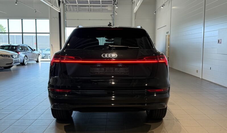 
								Audi E-Tron 50 Quattro full									