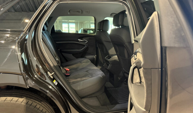 
								Audi E-Tron 50 Quattro full									