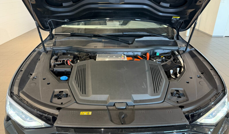 
								Audi E-Tron 50 Quattro full									