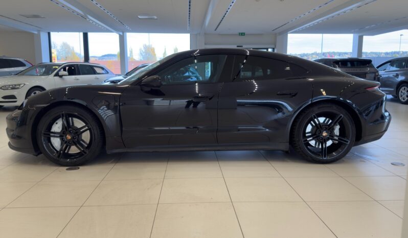 
								Porsche Taycan 4S Direct Drive/Automatic full									