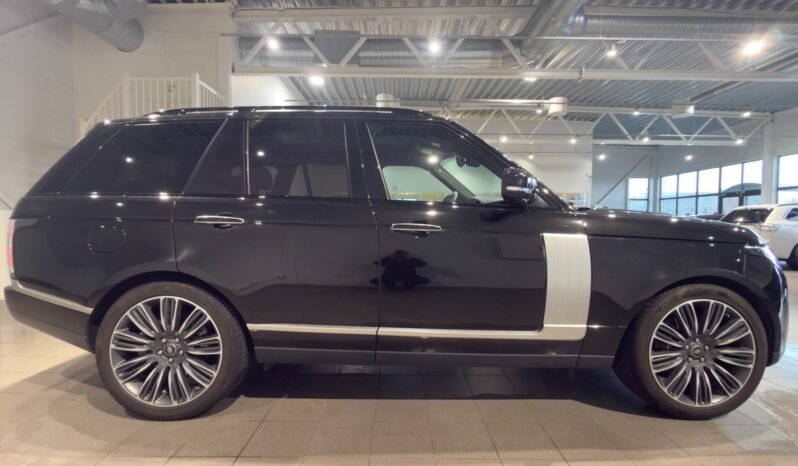 
								Land Rover Range Rover P400e Automatic full									