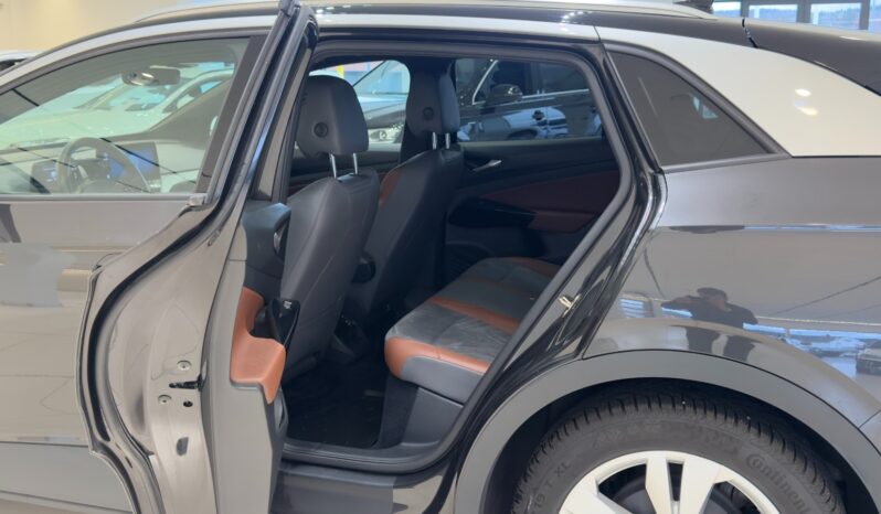 
								Volkswagen ID.4 Pro Performance full									