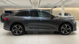 
										Audi E-Tron 55 Quattro full									