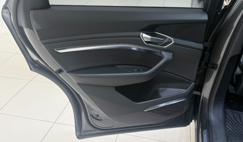 
								Audi E-Tron 55 Quattro full									