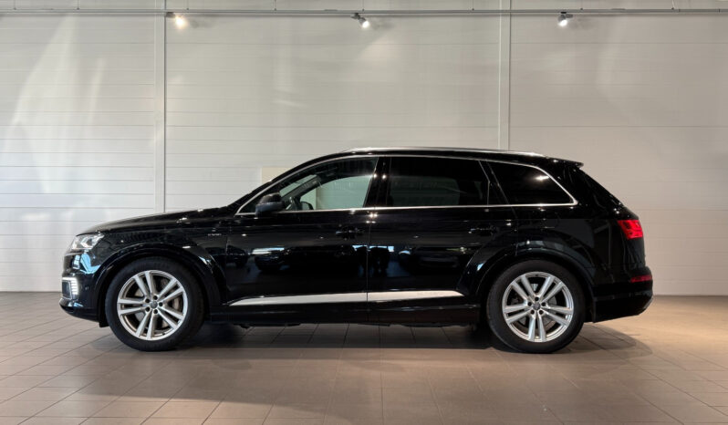 
								Audi Q7 e-Tron 3.0 TDI Quattro TipTronic full									