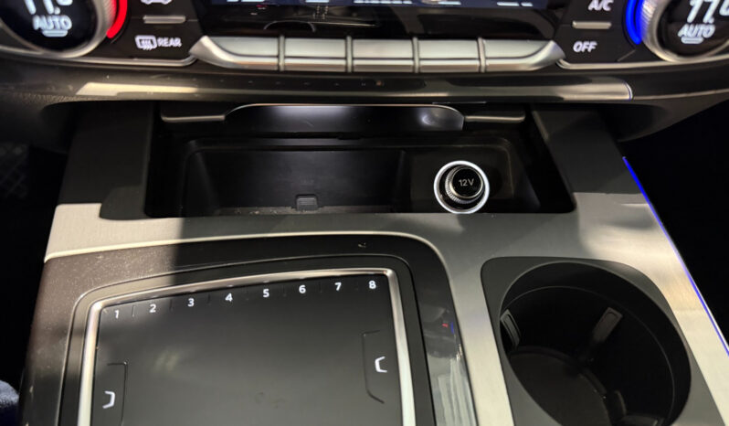 
								Audi Q7 e-Tron 3.0 TDI Quattro TipTronic full									