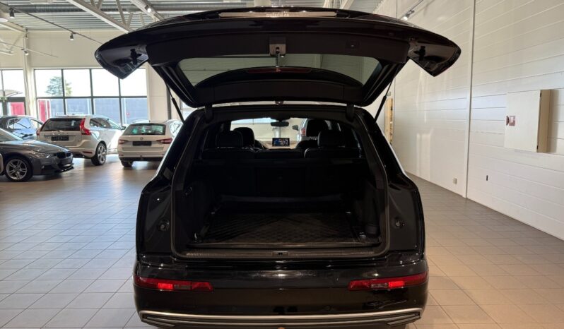 
								Audi Q7 e-Tron 3.0 TDI Quattro TipTronic full									