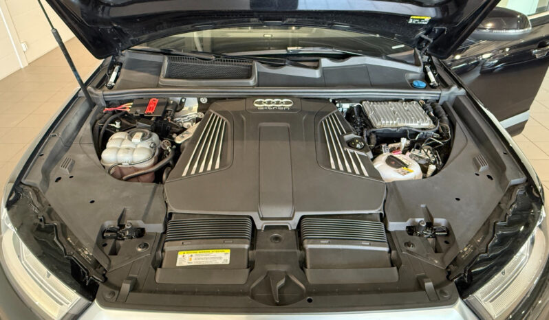 
								Audi Q7 e-Tron 3.0 TDI Quattro TipTronic full									