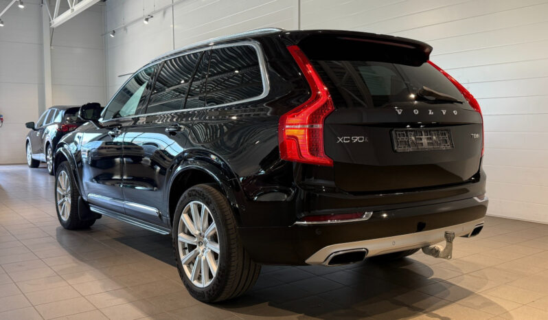 
								Volvo XC90 T8 TwEn AWD Geartronic full									