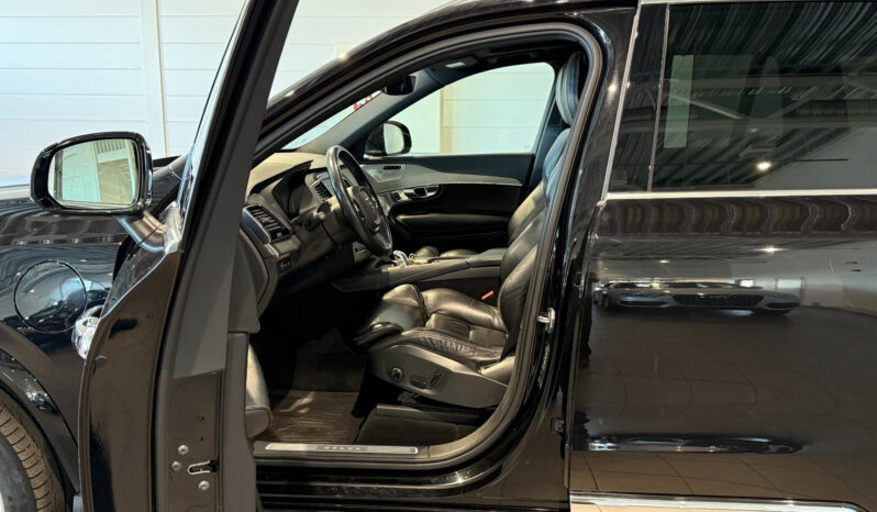 
								Volvo XC90 T8 TwEn AWD Geartronic full									