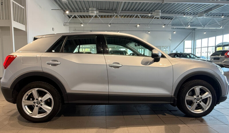 
								Audi Q2 1.4 TFSI COD S Tronic full									