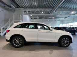 
										Mercedes-Benz GLC 350 e 4MATIC 7G-Tronic Plus full									