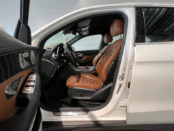 
										Mercedes-Benz GLC 350 e 4MATIC 7G-Tronic Plus full									