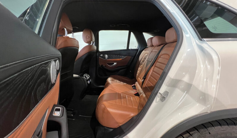 
								Mercedes-Benz GLC 350 e 4MATIC 7G-Tronic Plus full									