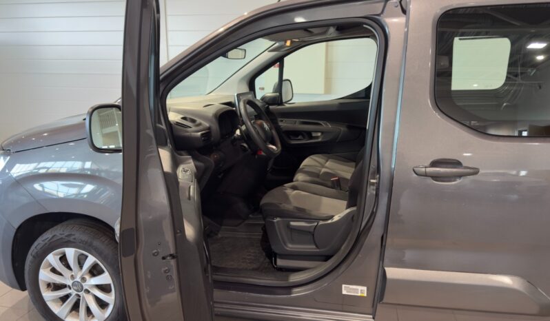 
								Citroën Berlingo full									