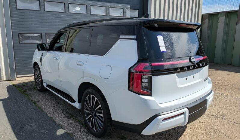 
								Nissan Patrol Armada Platinum full									