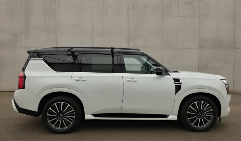 
								Nissan Patrol Armada Platinum full									